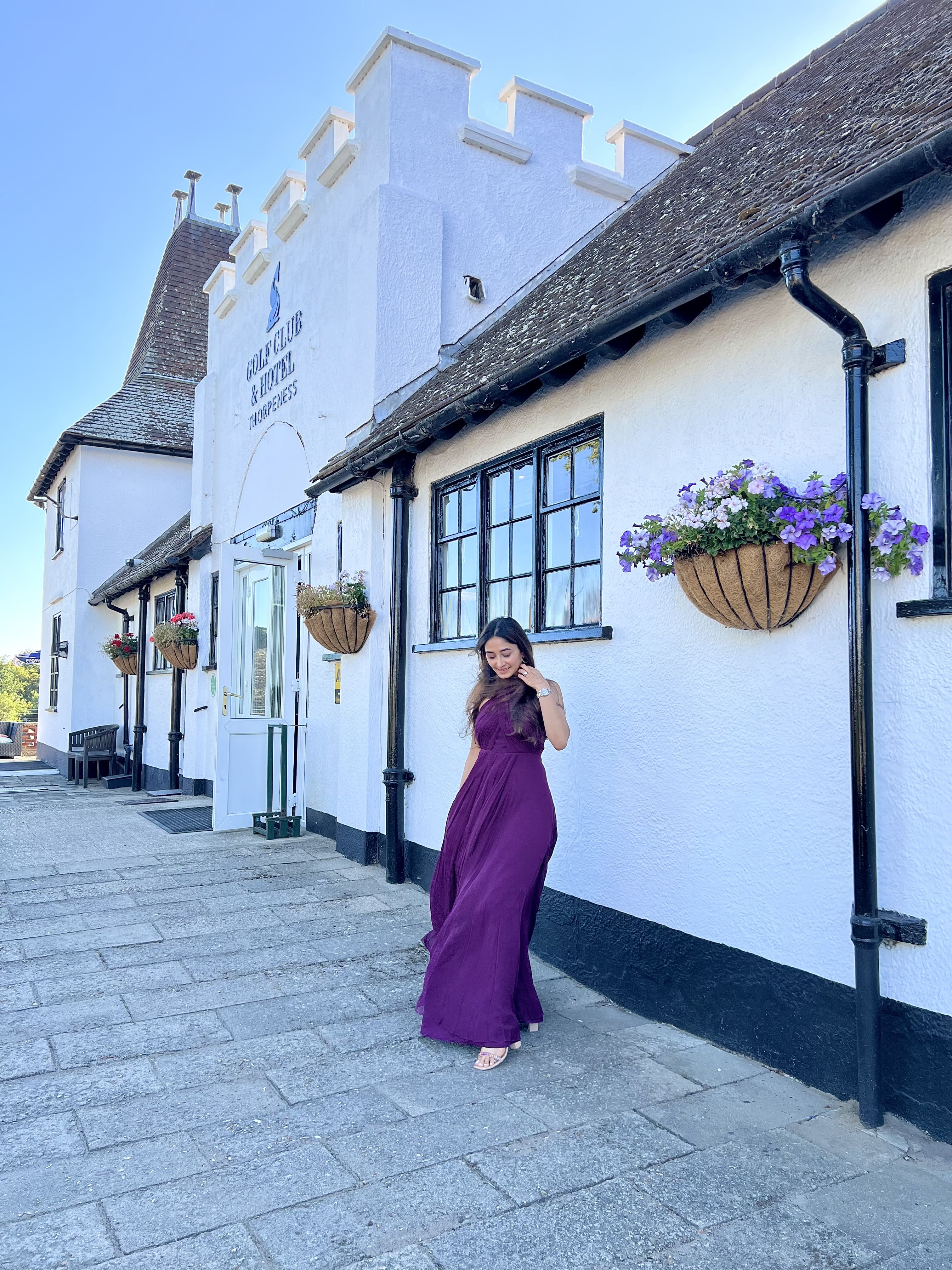 WINE TWISTED GOWN