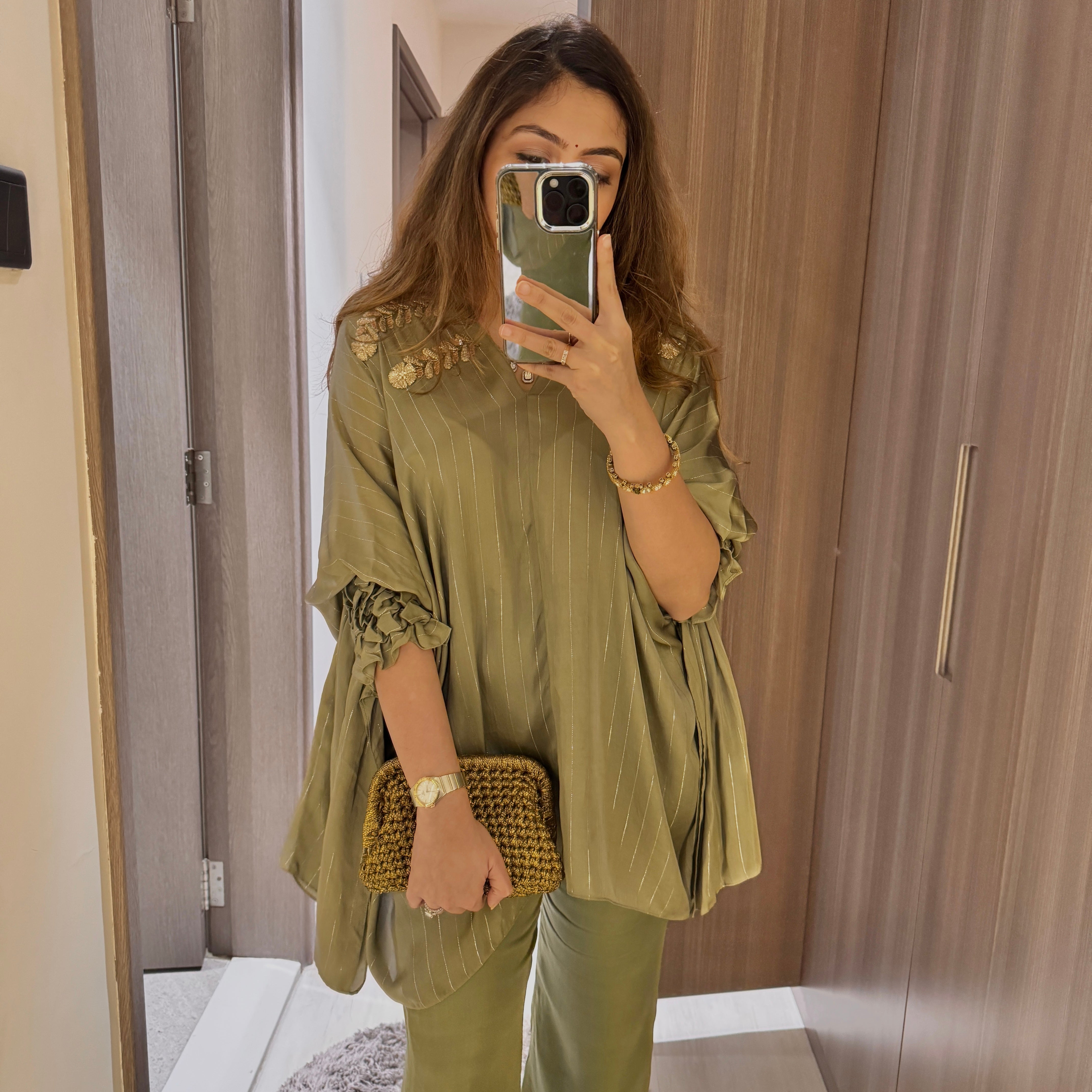 SLEEVE SMOCKING TUNIC