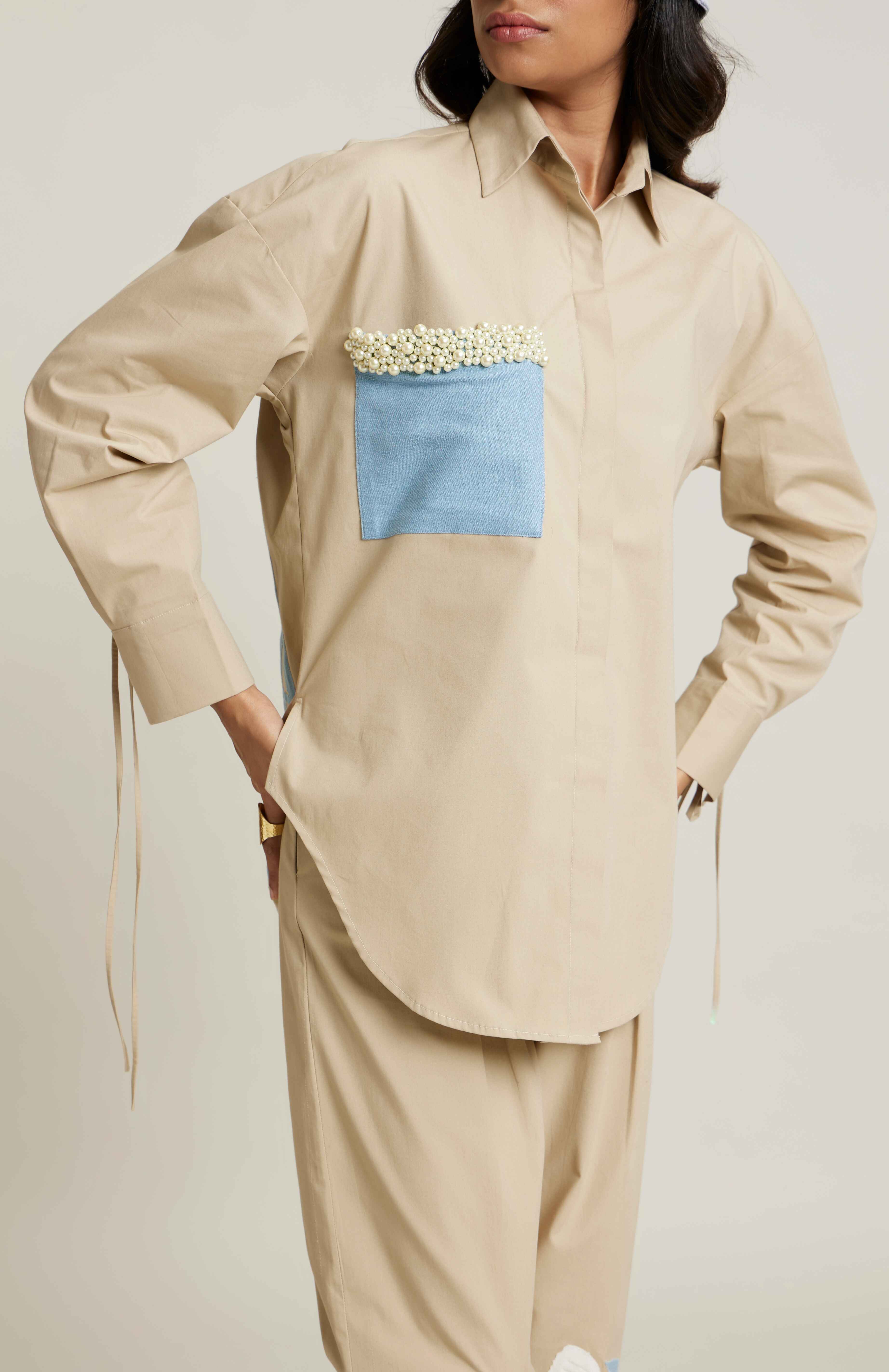 BACK MITISI SHIRT