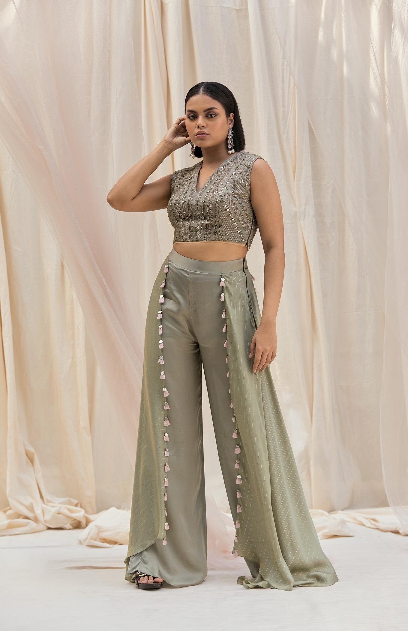 OLIVE CROPTOP-PALLAZO