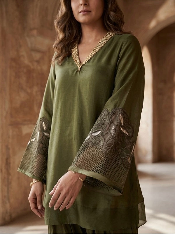 Zeenat set