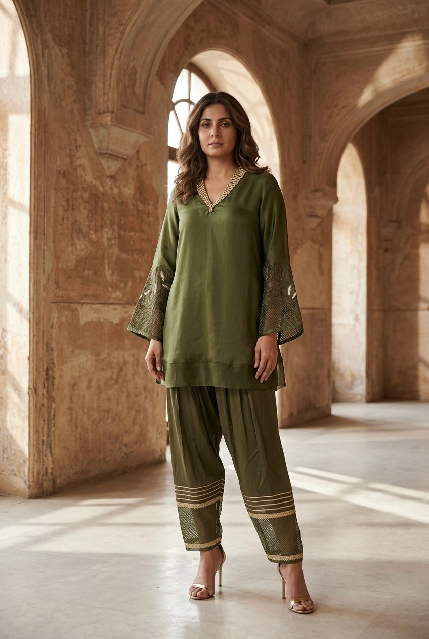 Zeenat set