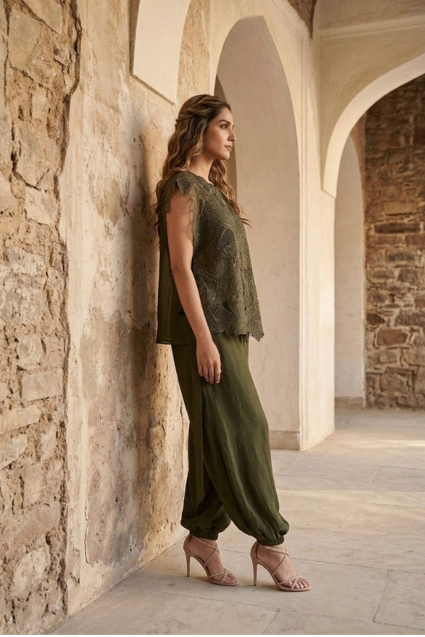 Noor set