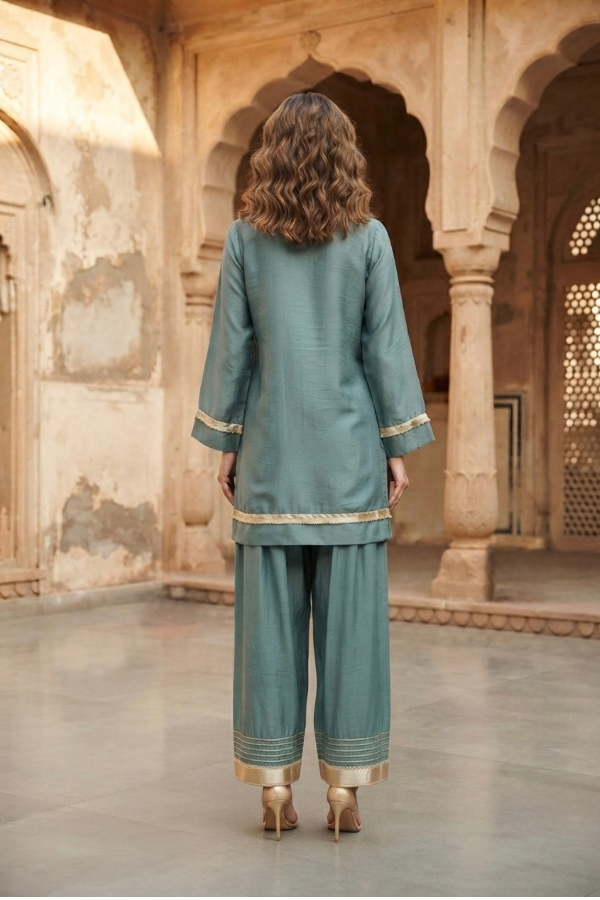 Samira set